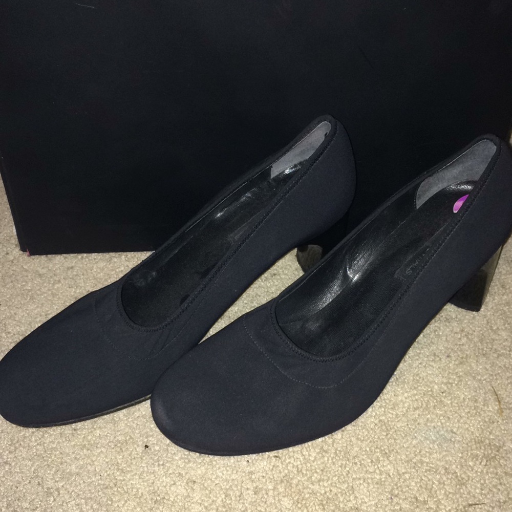 8 1/2 Black Heals 2 inch High